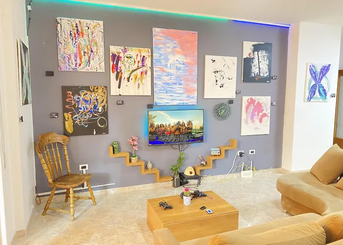 Ostello Maison D'artiste *