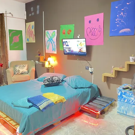 Хостел Maison D'artiste