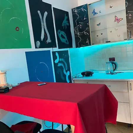 Hostel Maison D'artiste Tiran