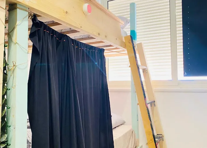 Maison D'artiste * 地拉那